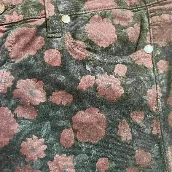 Paige sz 27 black pants with burgundy flowers EUC - Picture 2 of 3